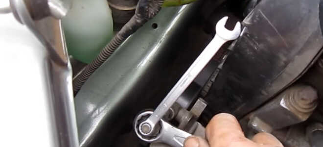 Замена ремня генератора на Лада Гранта своими руками