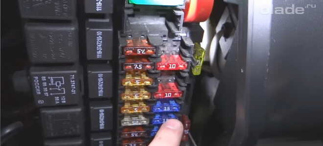 Замена топливного фильтра на Лада Гранта своими руками