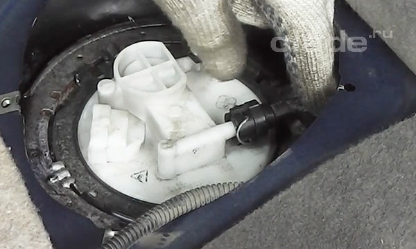 Установка топливных трубок Лада