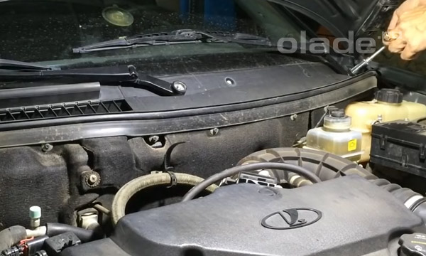 Откручивание гаек дворников Приора